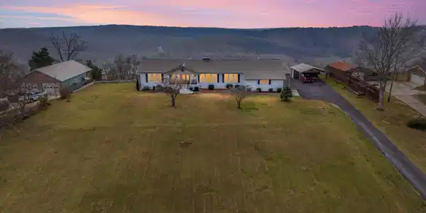 535 GRANDVIEW TRAIL