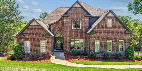 1816 SOUTHPOINTE DRIVE