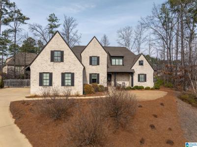1004 DEXTER CIRCLE