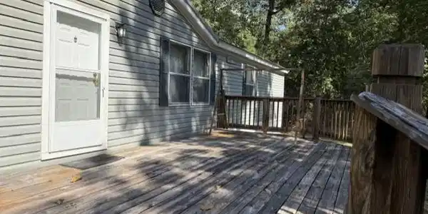 Image 2: Deck