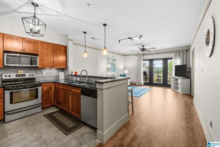475 RIVER FOREST LANE