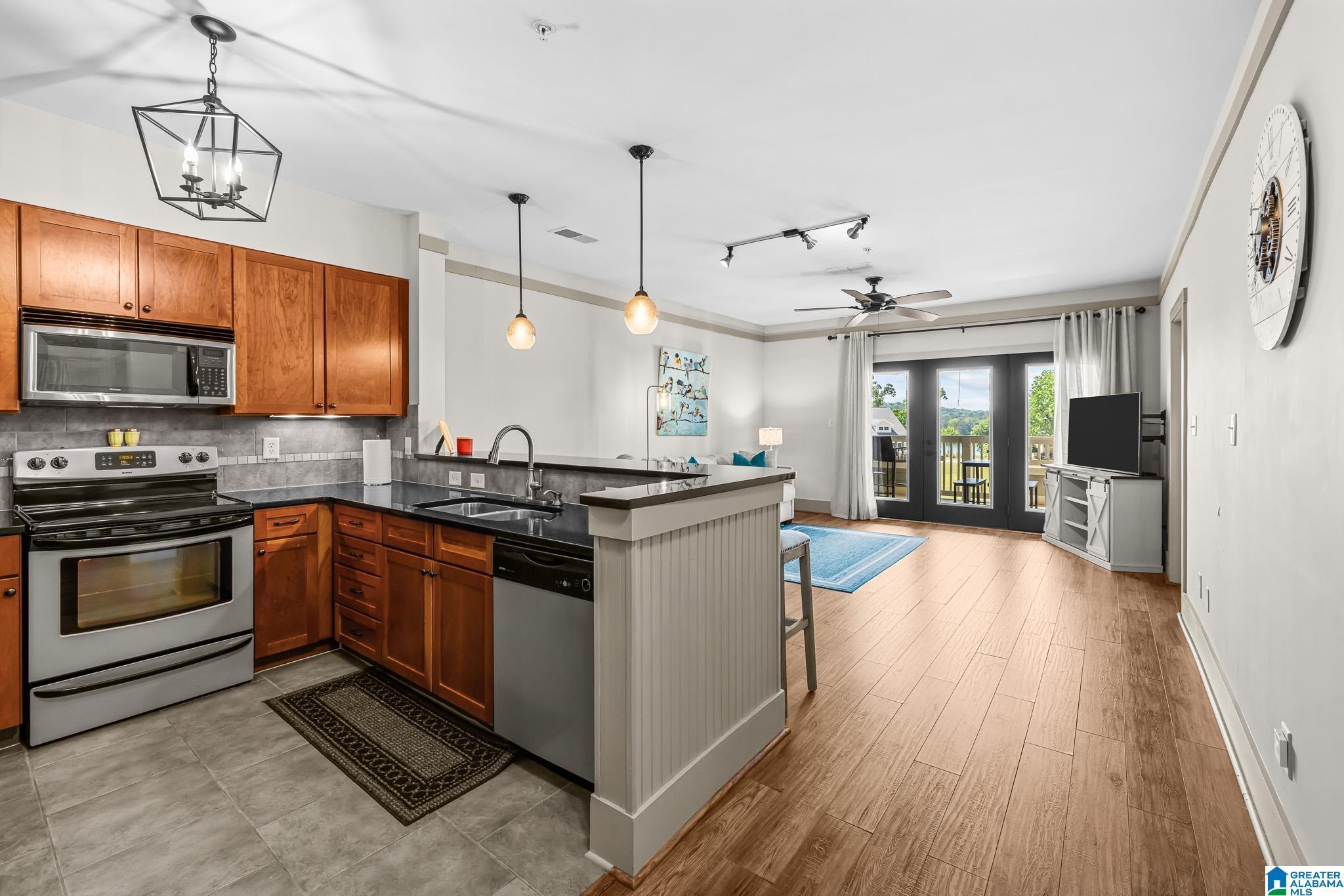 Image 1: Kitchen