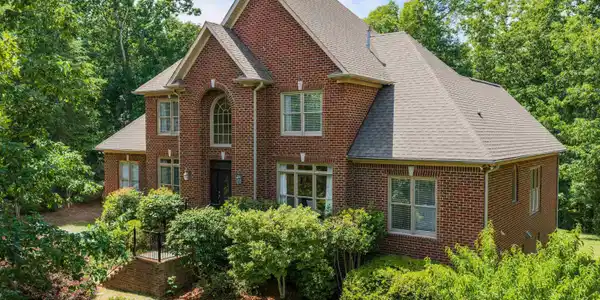 132 SPRING ROAD