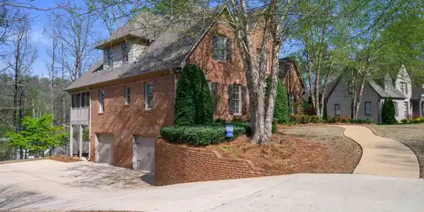 1581 HADDON DRIVE