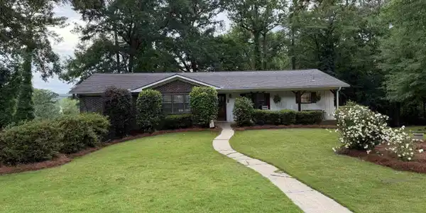 110 WOODLAND CIRCLE