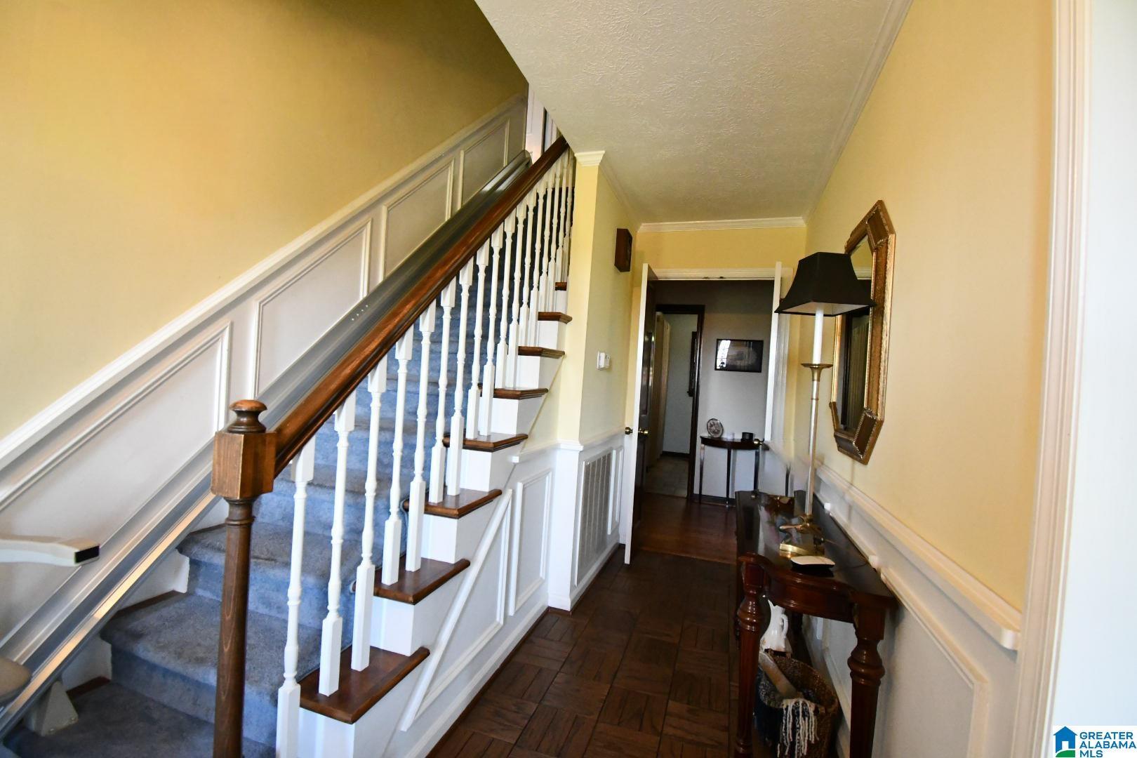 Image 3: Stairs