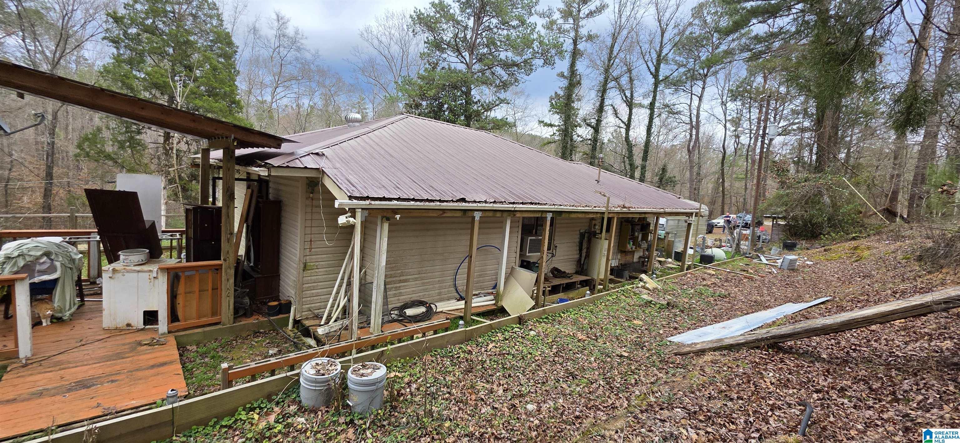 Image 3: Back Of Structure