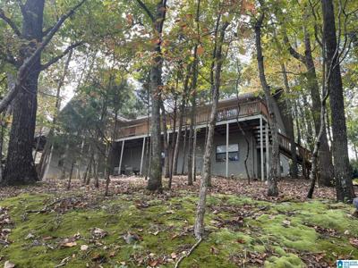 1129 LAWRENCE DRIVE