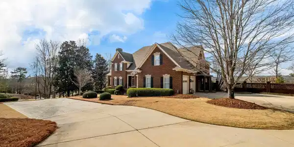 7008 FOUNDERS DRIVE