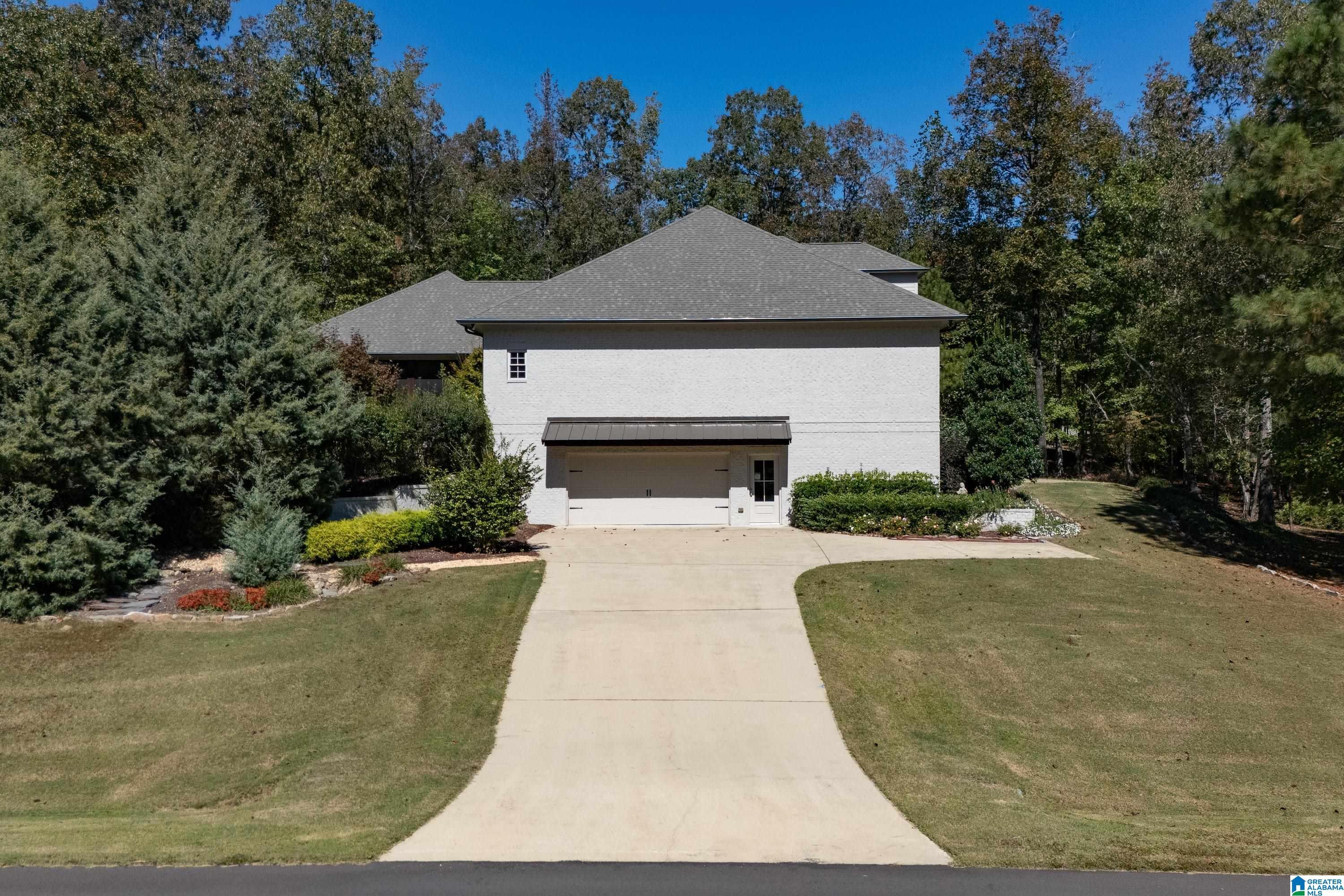 Image 4: Basement Garage