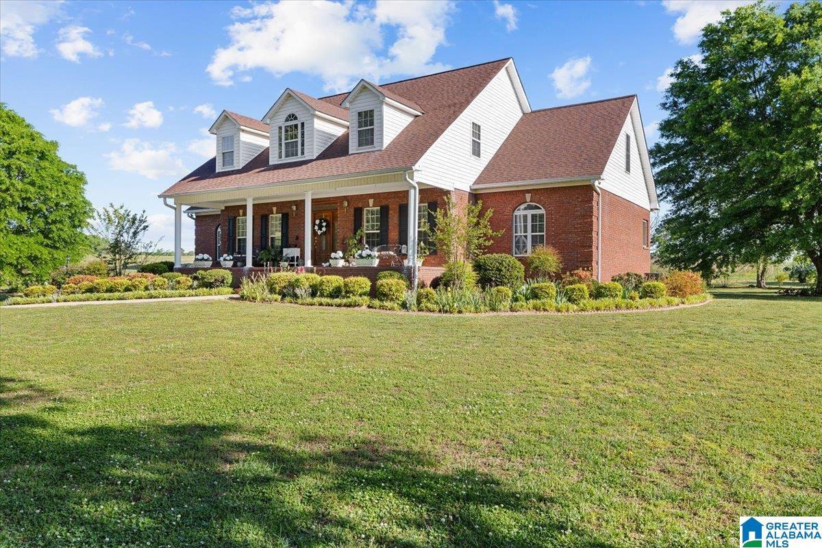 Image 4: Front Of Structure