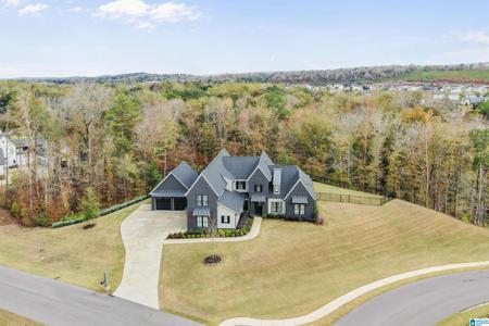 1000 EVERETT CIRCLE