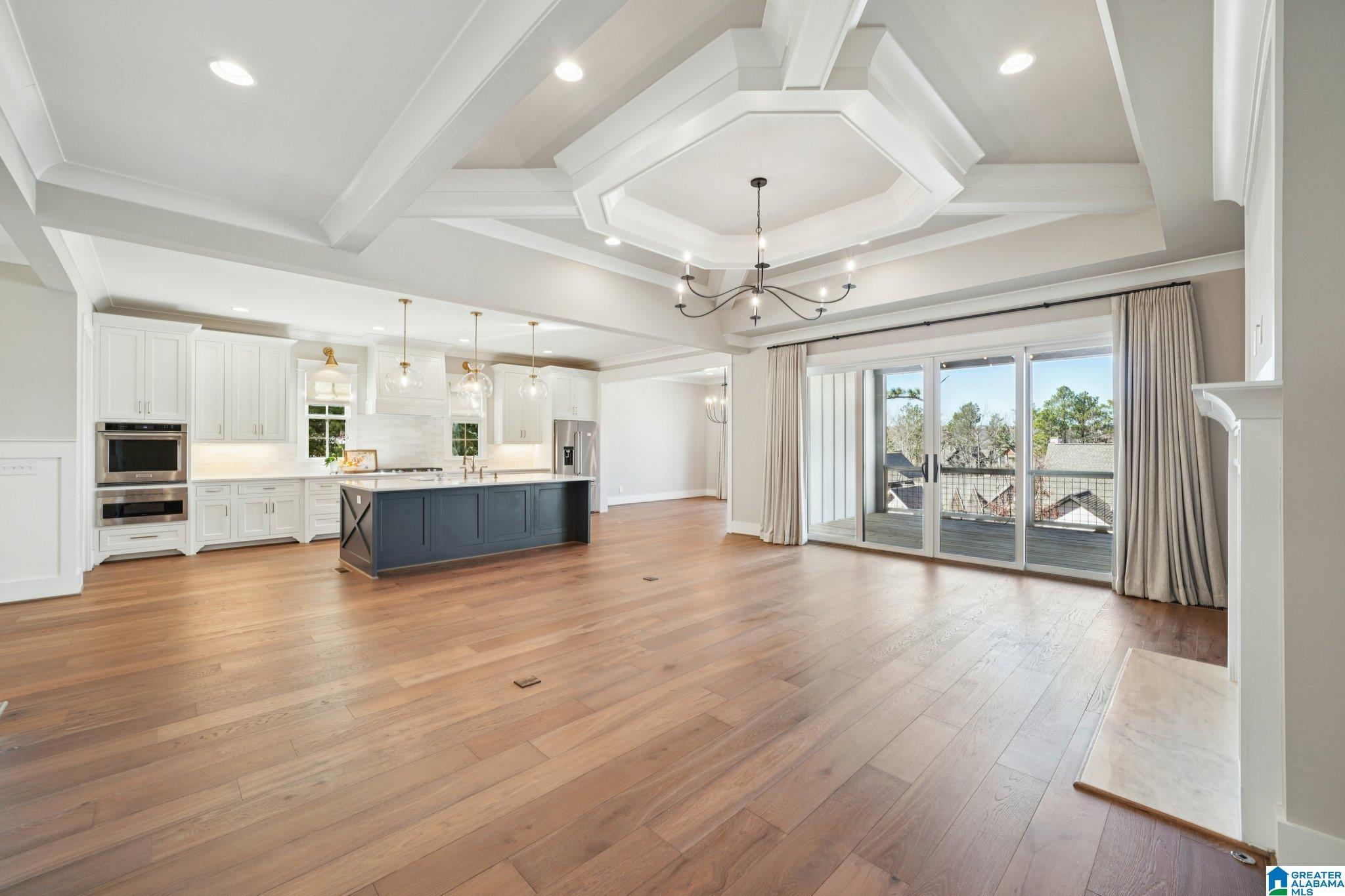 Image 3: GLEAMING HARDWOODS & BEAUTIFUL DETAILS!