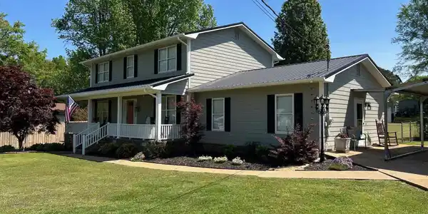 1721 ROUND HILL ROAD