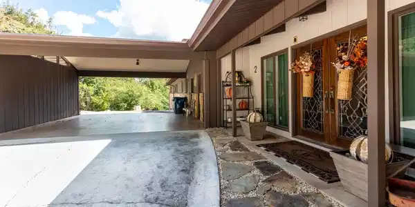2 RENDALIA ROAD