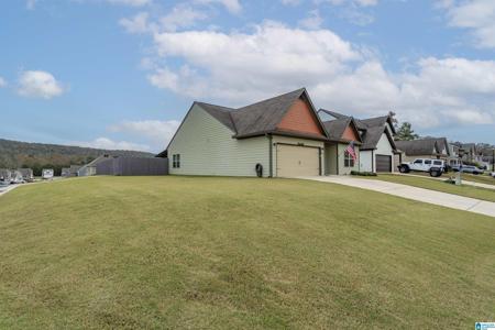 885 CLOVER CIRCLE