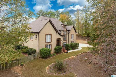 580 CRESTVIEW LANE
