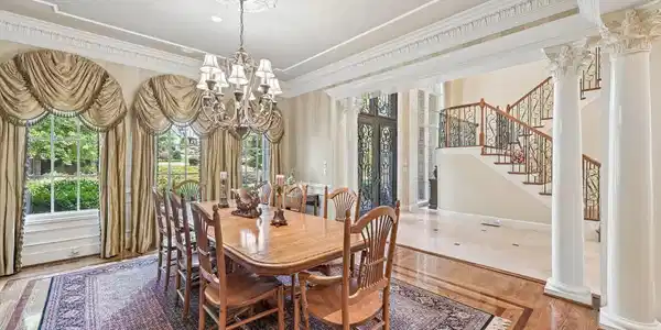 1724 LAKE HARDWOOD DRIVE
