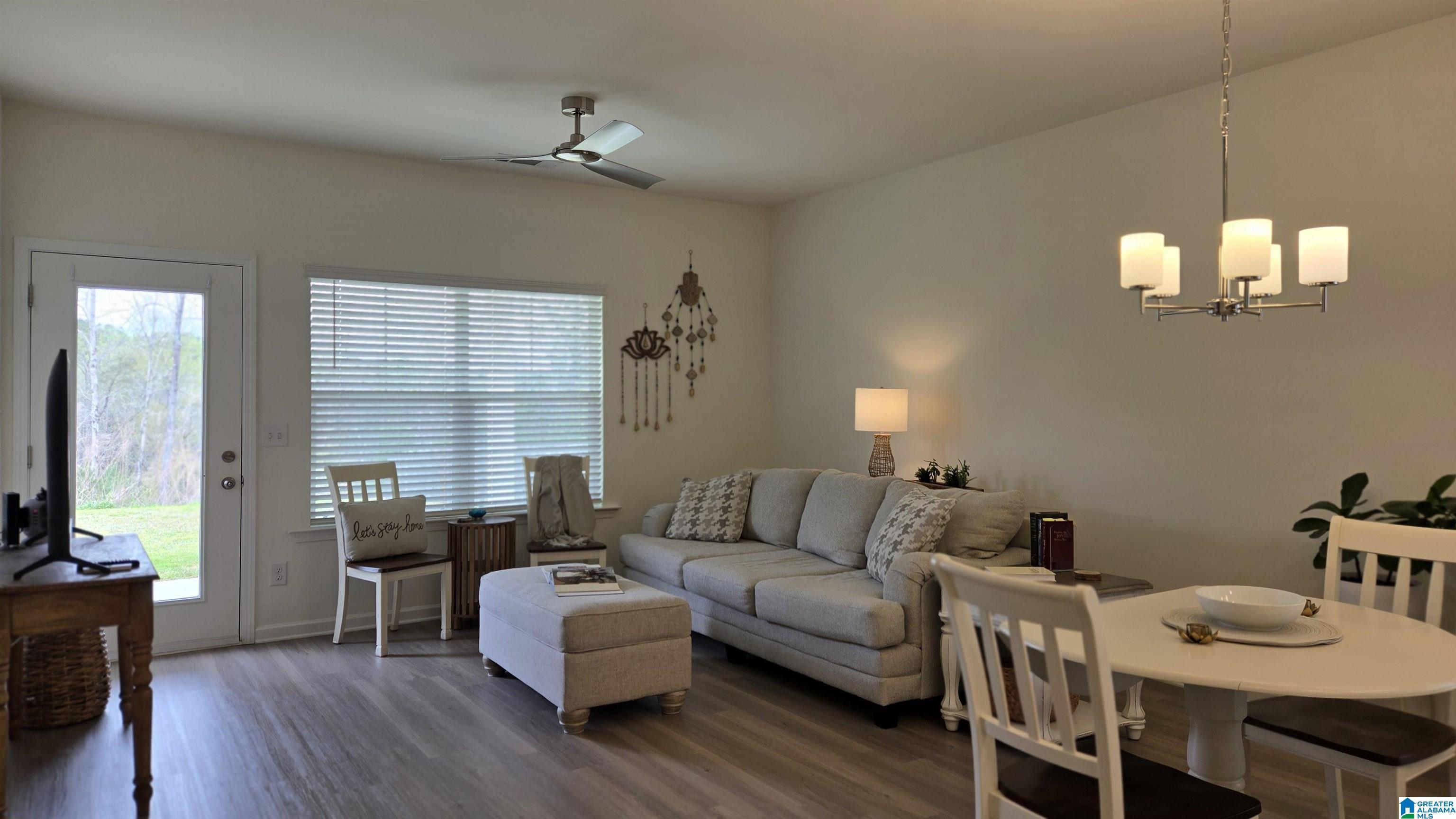 Image 3: Family Room