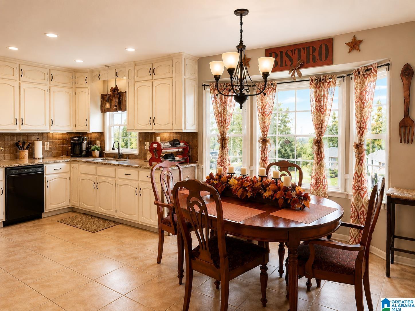 Image 2: Kitchen