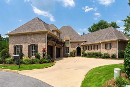 300 WOODWARD COURT