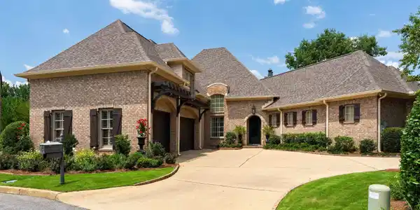 300 WOODWARD COURT