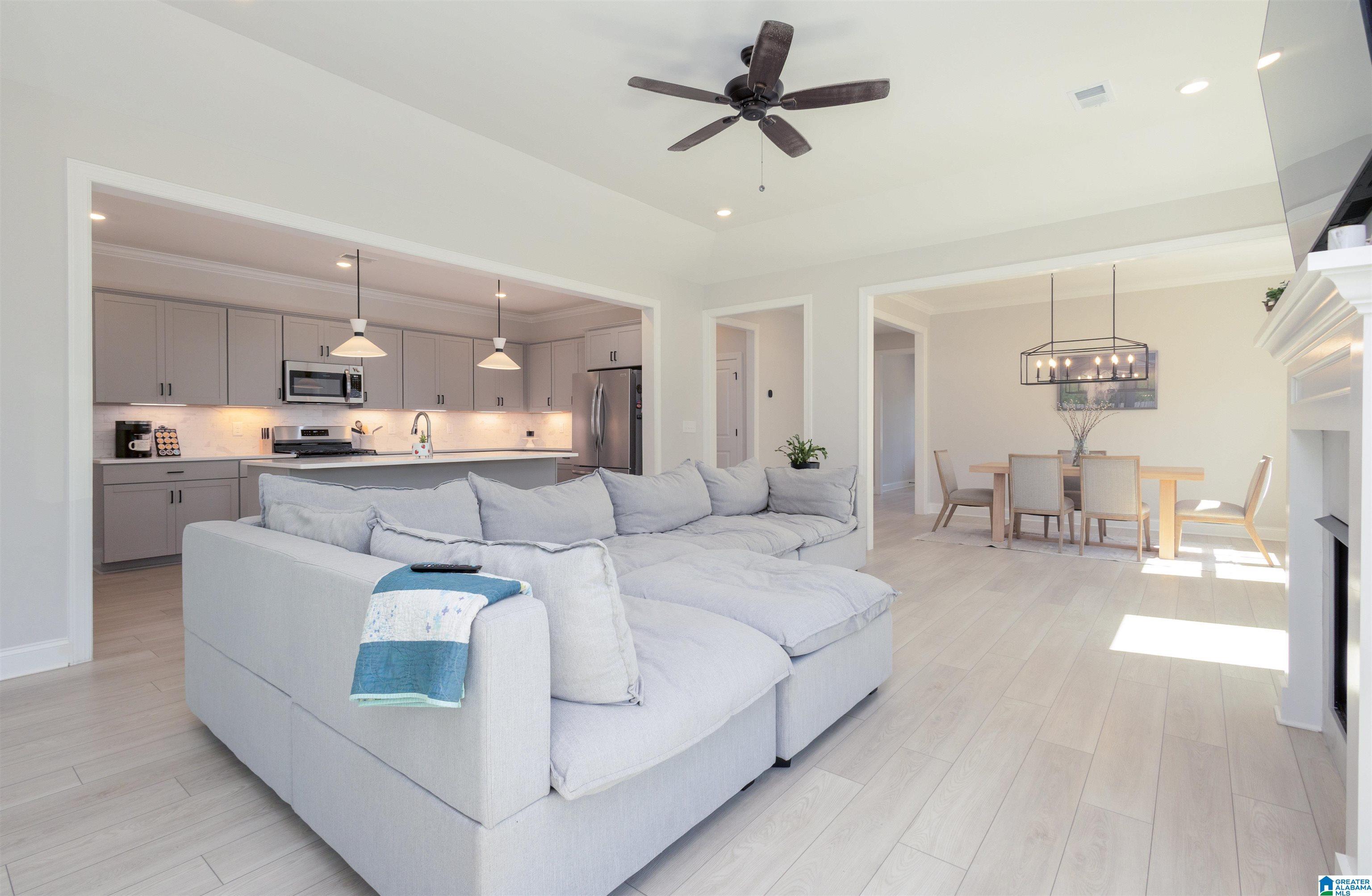Image 3: Great Room