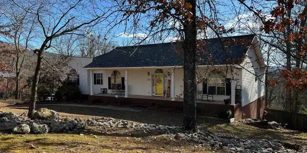 405 ROCKY RIDGE ROAD NE