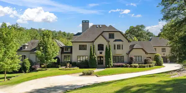 2821 SHOOK HILL CIRCLE