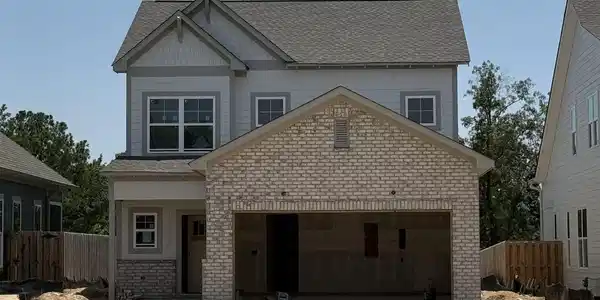 401 HUNTLEY RIDGE BEND