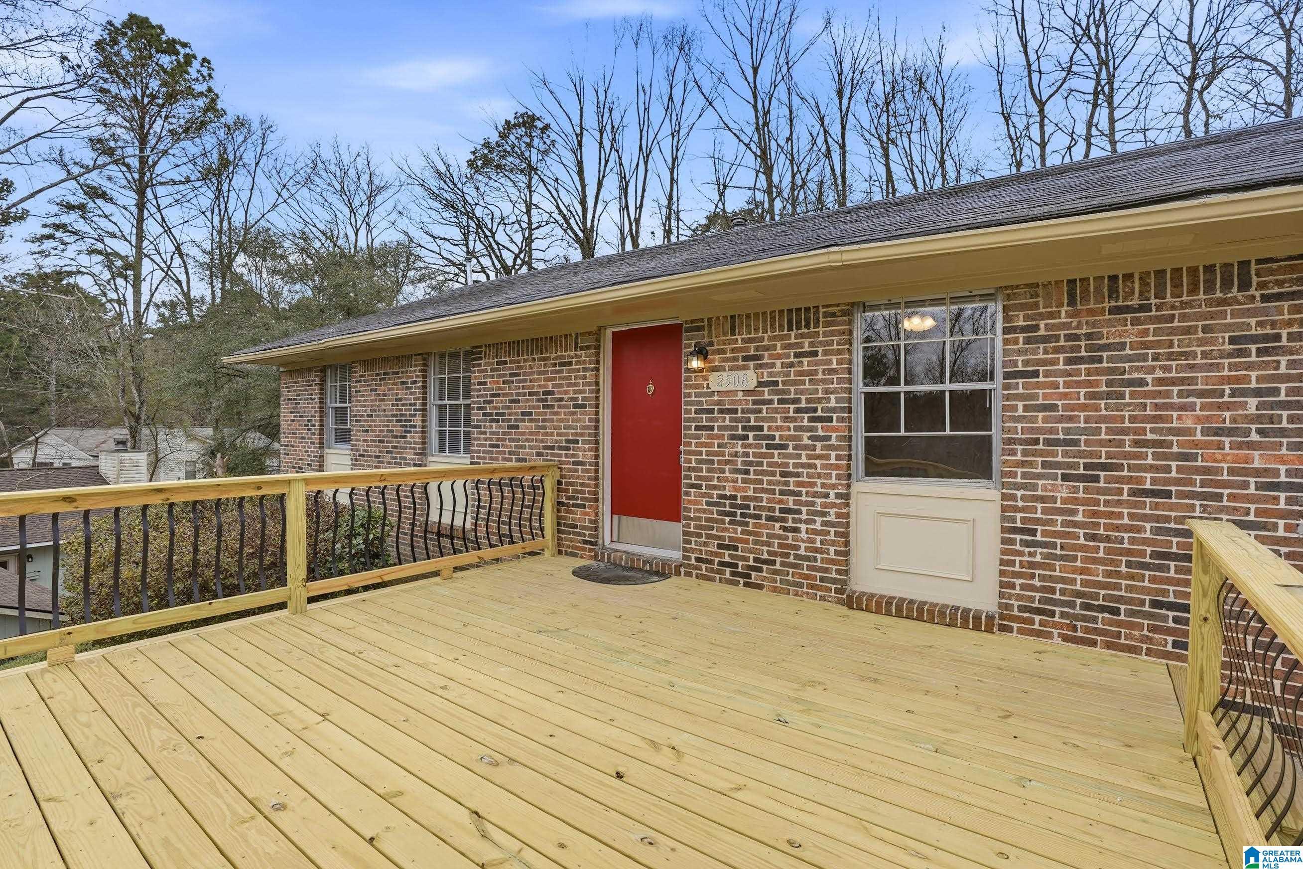 Image 2: Deck