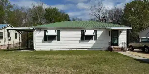 433 OAK LANE