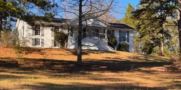 6942 ROPER ROAD