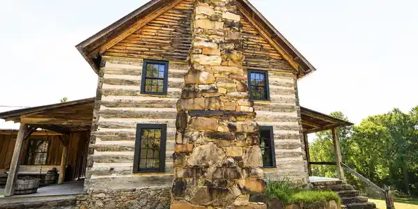 Image 3: Side Of Structure