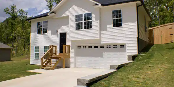 925 CLARK ROAD