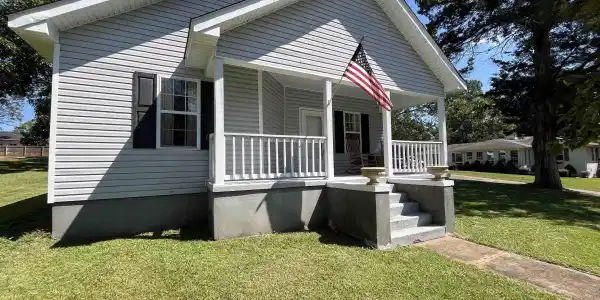 418 RIDDLE AVENUE