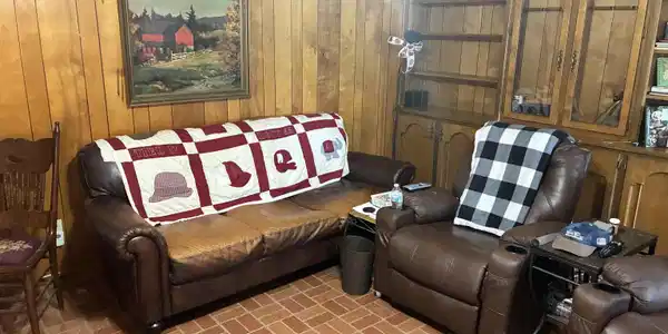Image 4: GREAT ROOM