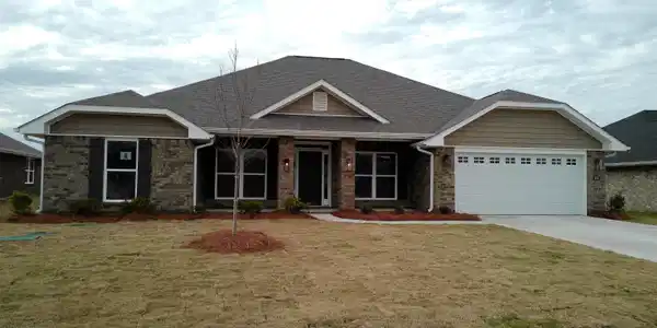 676 JAMESTOWN CIRCLE