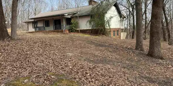 2126 COUNTY ROAD 852