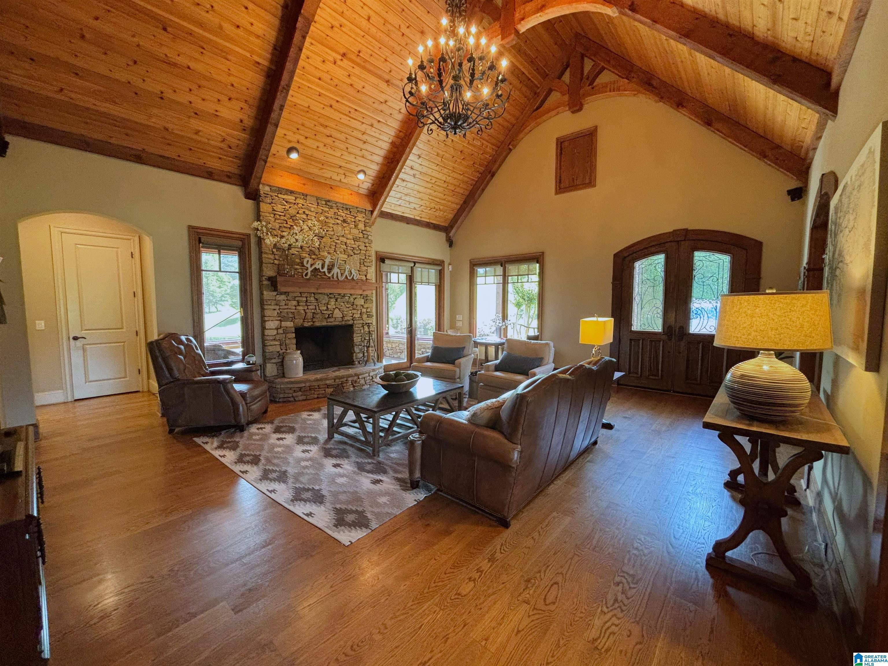 Image 2: Living Room