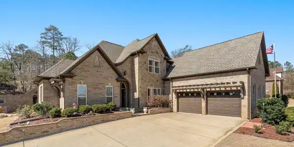 552 STERLING LAKES WAY