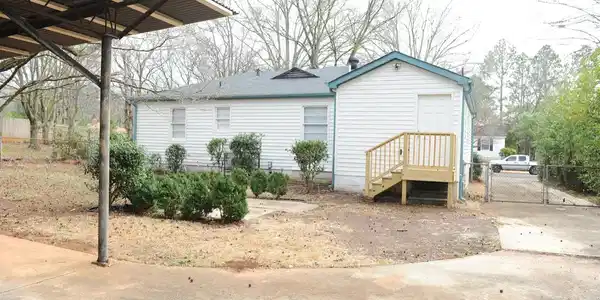 713 MEADOWBROOK DRIVE