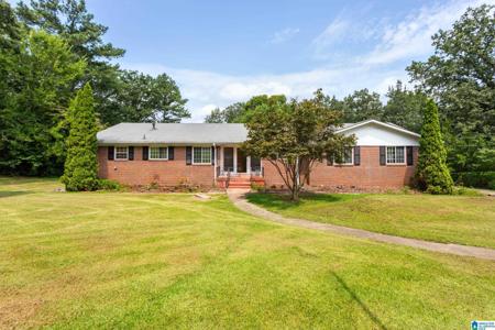 1504 BELLEVUE DRIVE