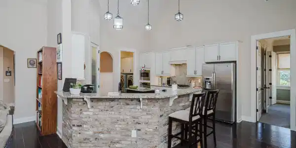 3784 COTSWOLD DRIVE