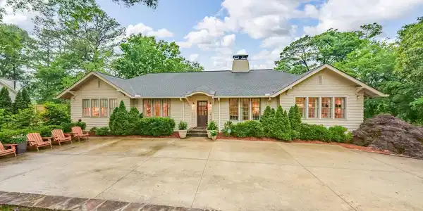 3520 MOUNTAIN PARK DRIVE