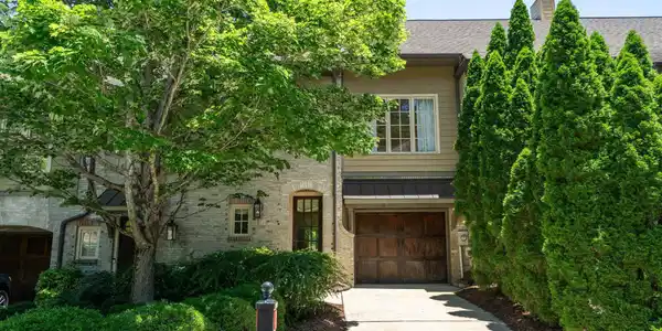 2114 EAGLE RIDGE DRIVE