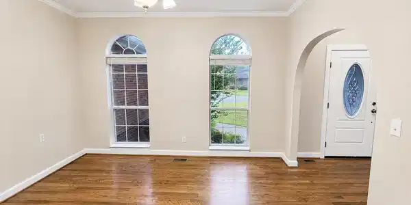 Image 4: Entrance Foyer