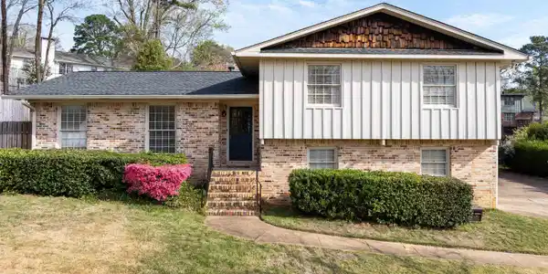 3756 CRESTBROOK ROAD