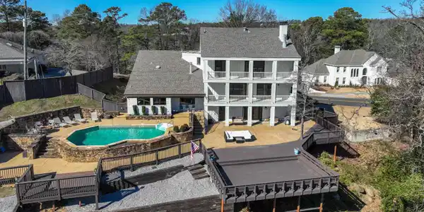 1423 PANORAMA DRIVE