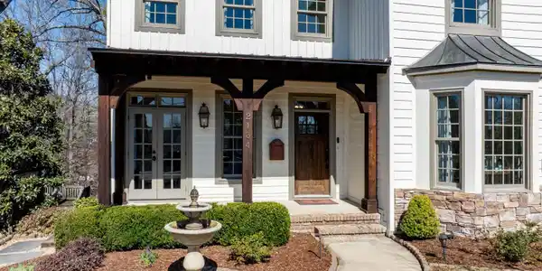 2134 ENGLISH VILLAGE LANE